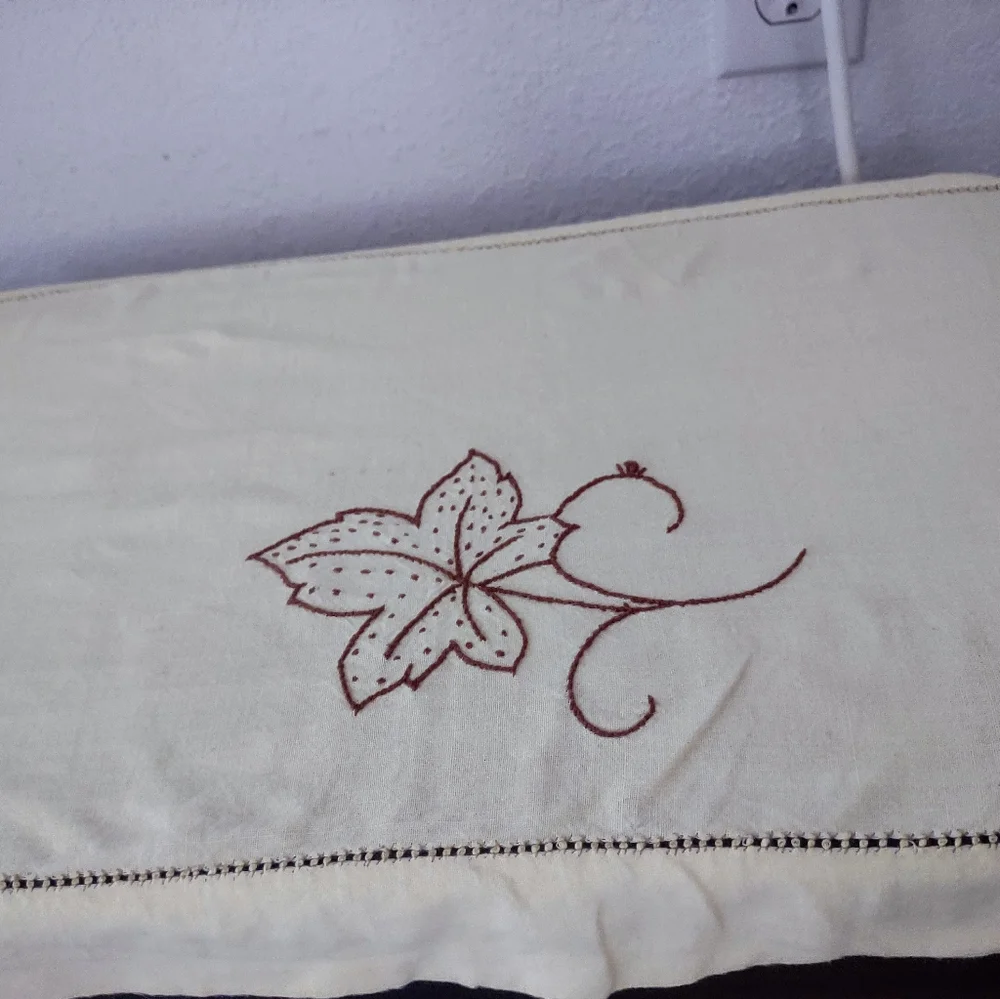 Sunshine Yellow Brown Oak Leaf Vintage Hand Embroidered Table Runner